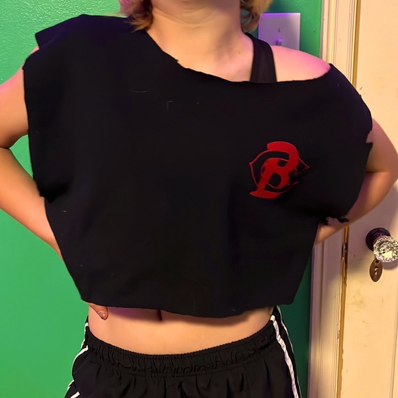 Crop top of the century - Picture 1 of 6